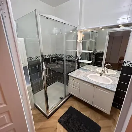 Apartment Grand Cru * Magnifique Duplex Au Coeur D'epernay Epernay